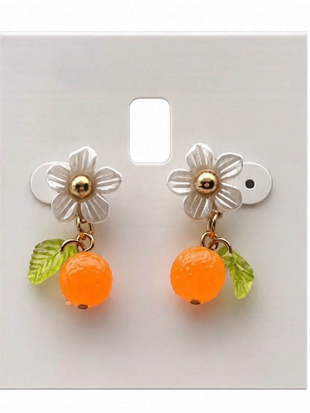 Daisy & Orange Drop Earrings Brand New Cute Spring Summer 🍊